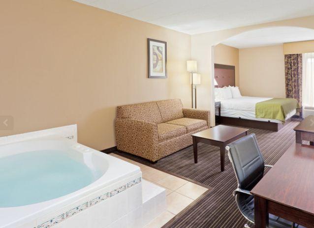 Holiday Inn Express Hotel & Suites Charleston-Southridge, An Ihg Hotel Phòng bức ảnh